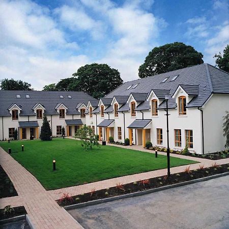 Heyward Mews Holiday Homes By Trident Holiday Homes Swords Eksteriør bilde